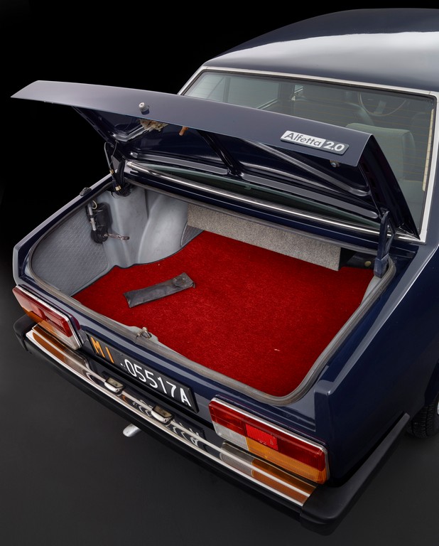 Alfa Alfetta 2000 blindata